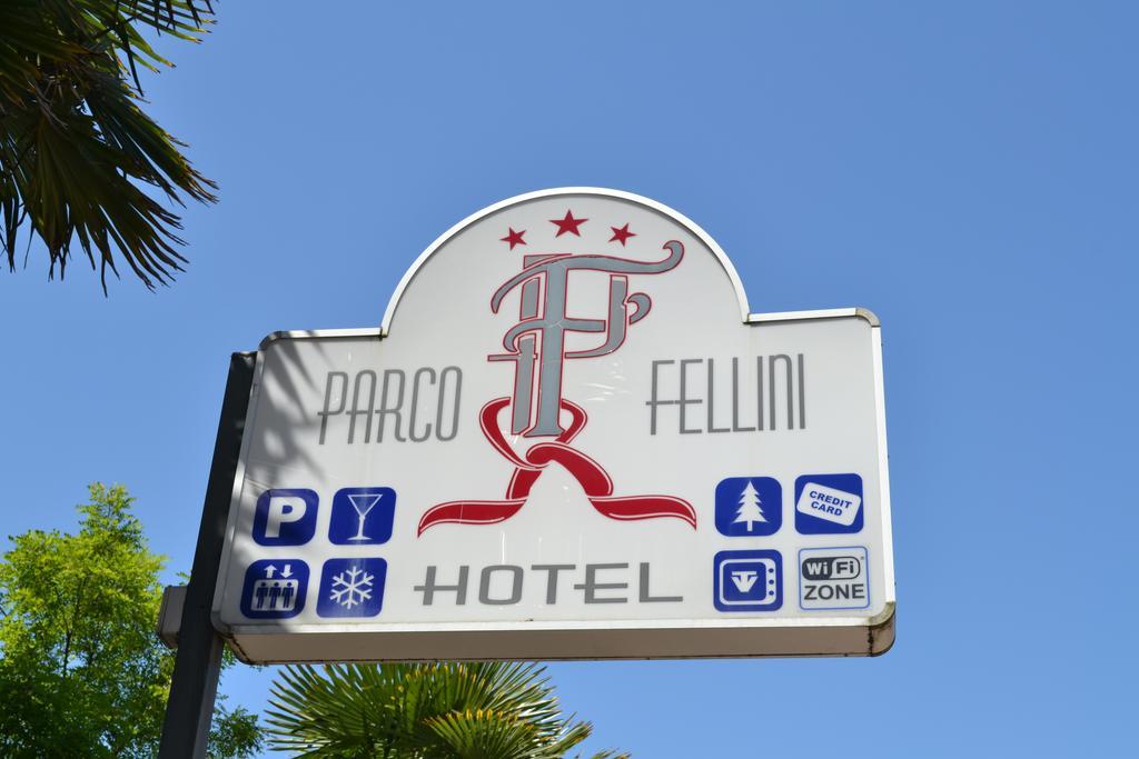 Hotel Parco Fellini Rimini Exterior foto